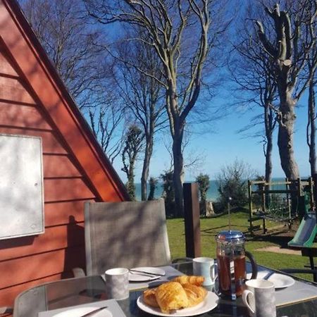 Escape To A Clifftop Chalet With Pool And Tennis Onsite - 1A Kingsdown Holiday Park Exterior photo