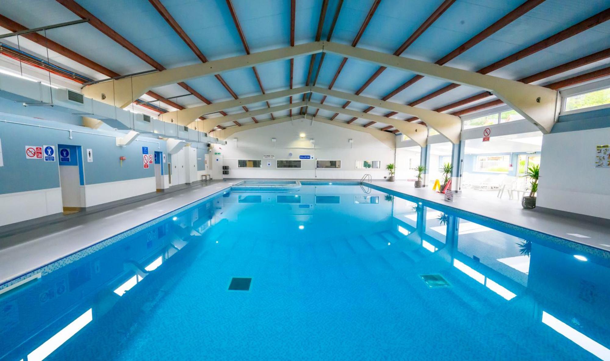 Escape To A Clifftop Chalet With Pool And Tennis Onsite - 1A Kingsdown Holiday Park Exterior photo
