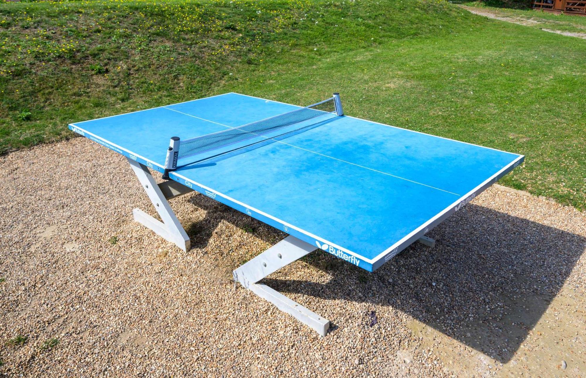 Escape To A Clifftop Chalet With Pool And Tennis Onsite - 1A Kingsdown Holiday Park Exterior photo